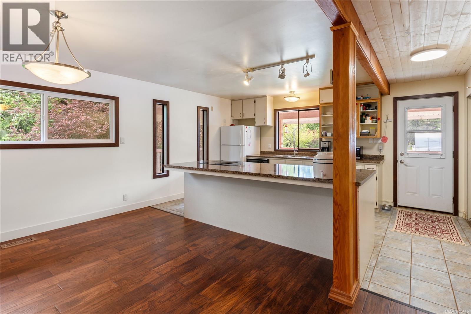 6499 FITZGERALD RD - 40