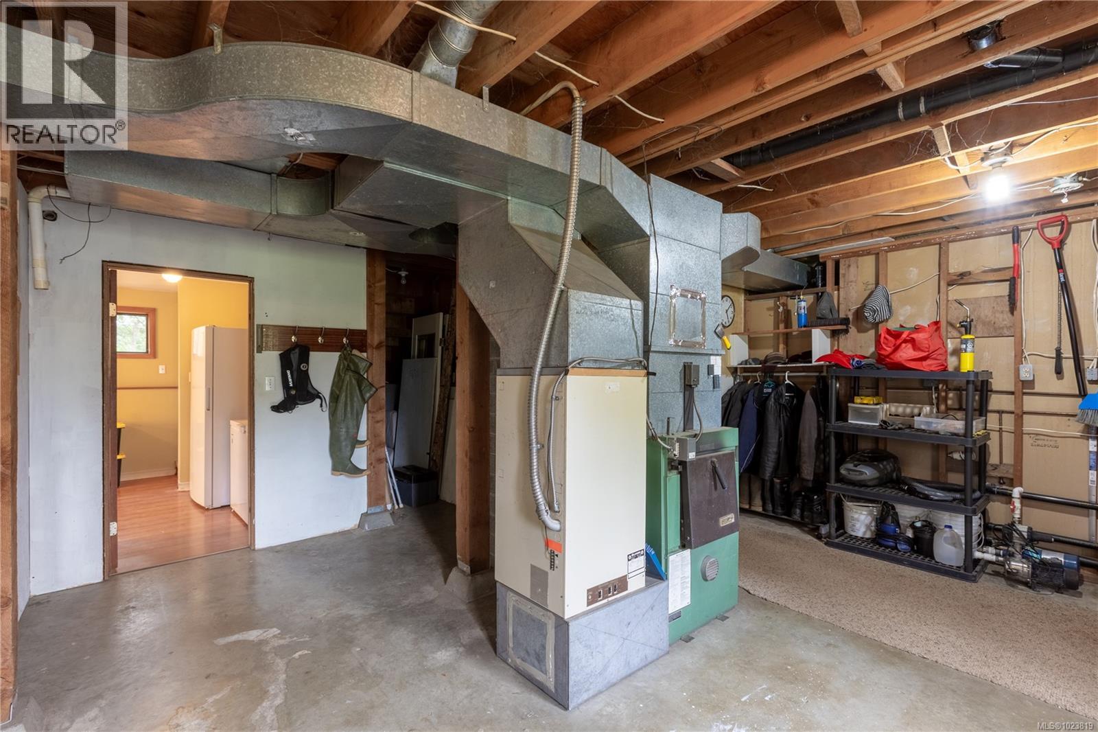 6499 FITZGERALD RD - 69