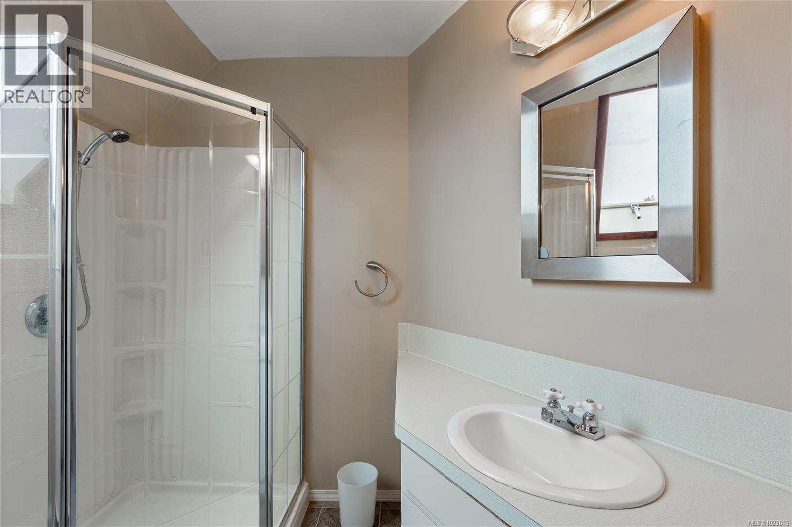 6499 FITZGERALD RD - 57