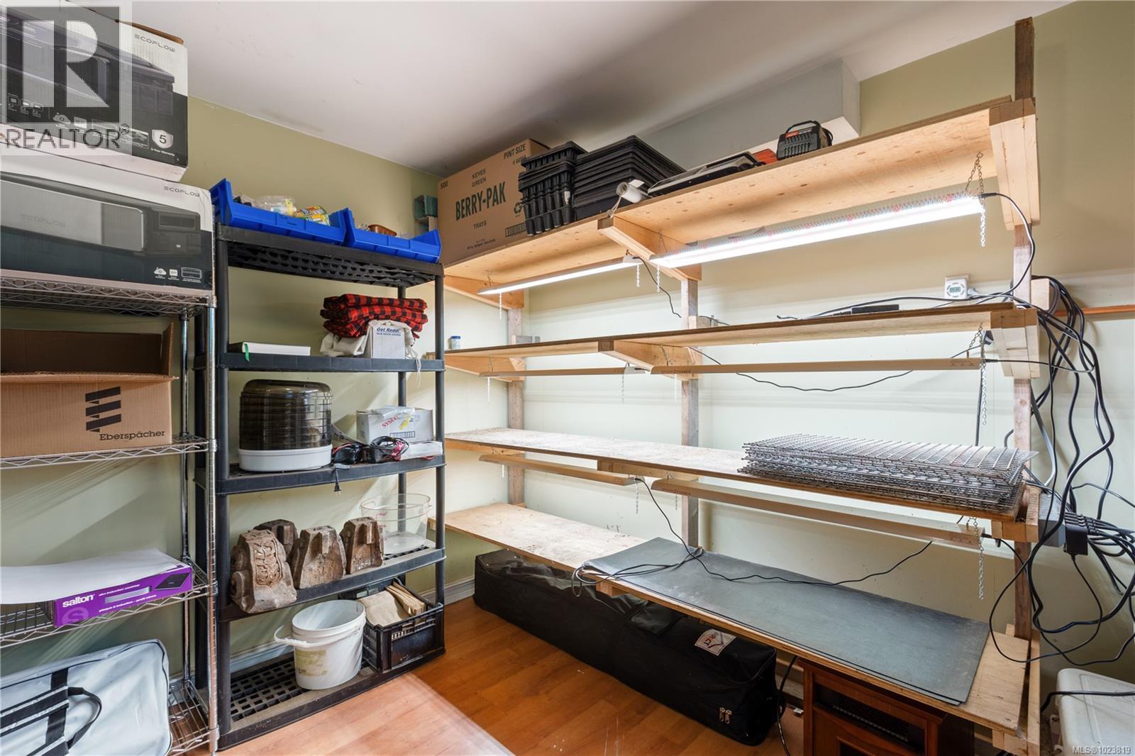 6499 FITZGERALD RD - 66