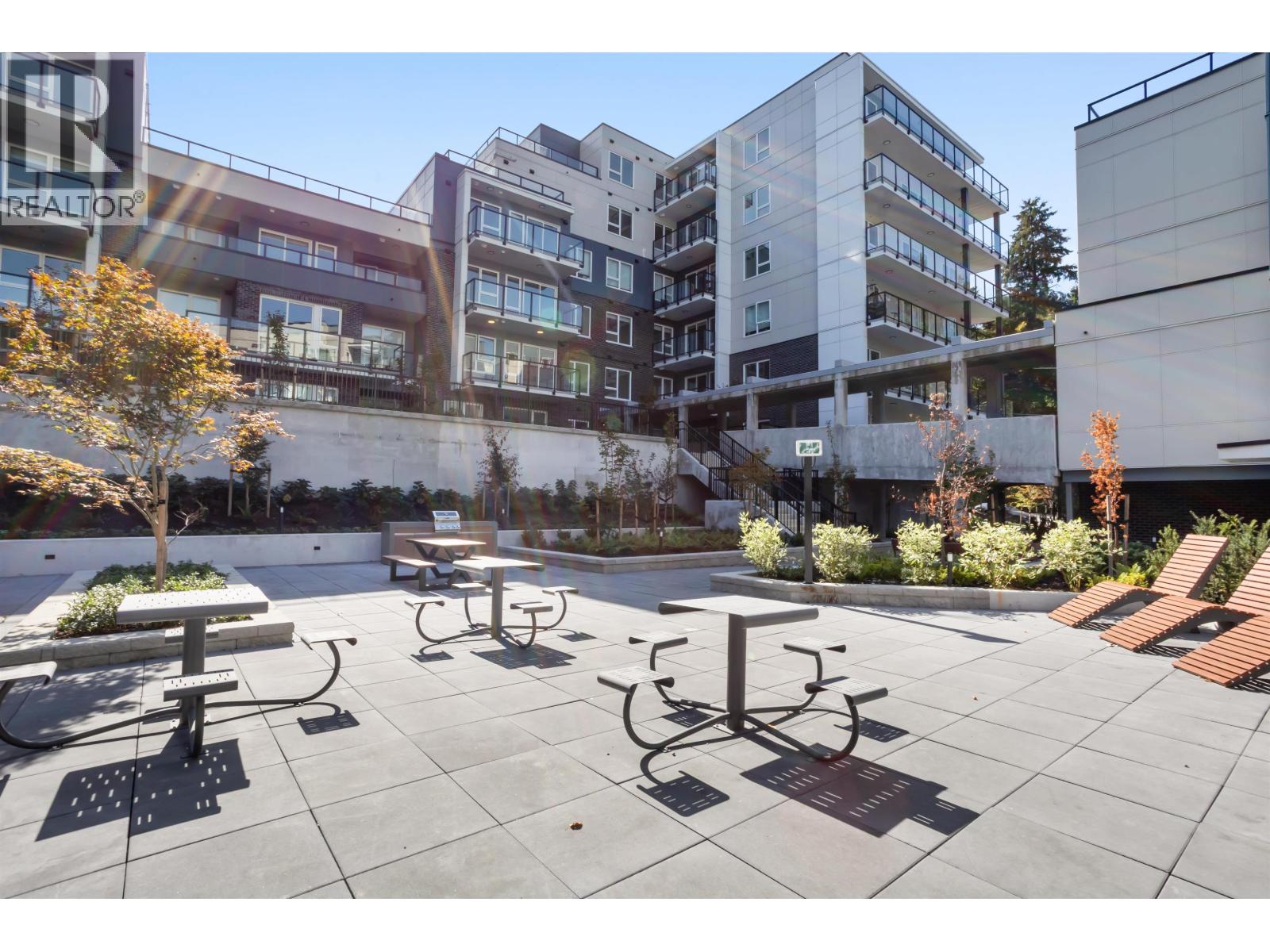 604 2002 ST. GEORGE STREET, Port Moody