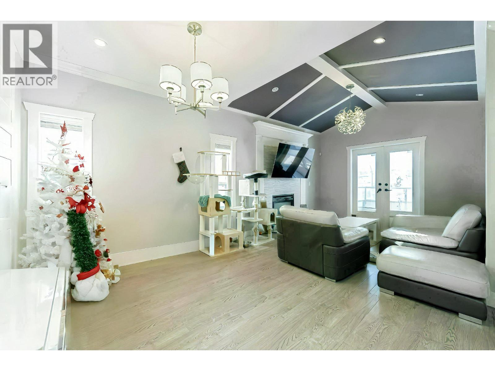 520 EWEN AVENUE, New Westminster