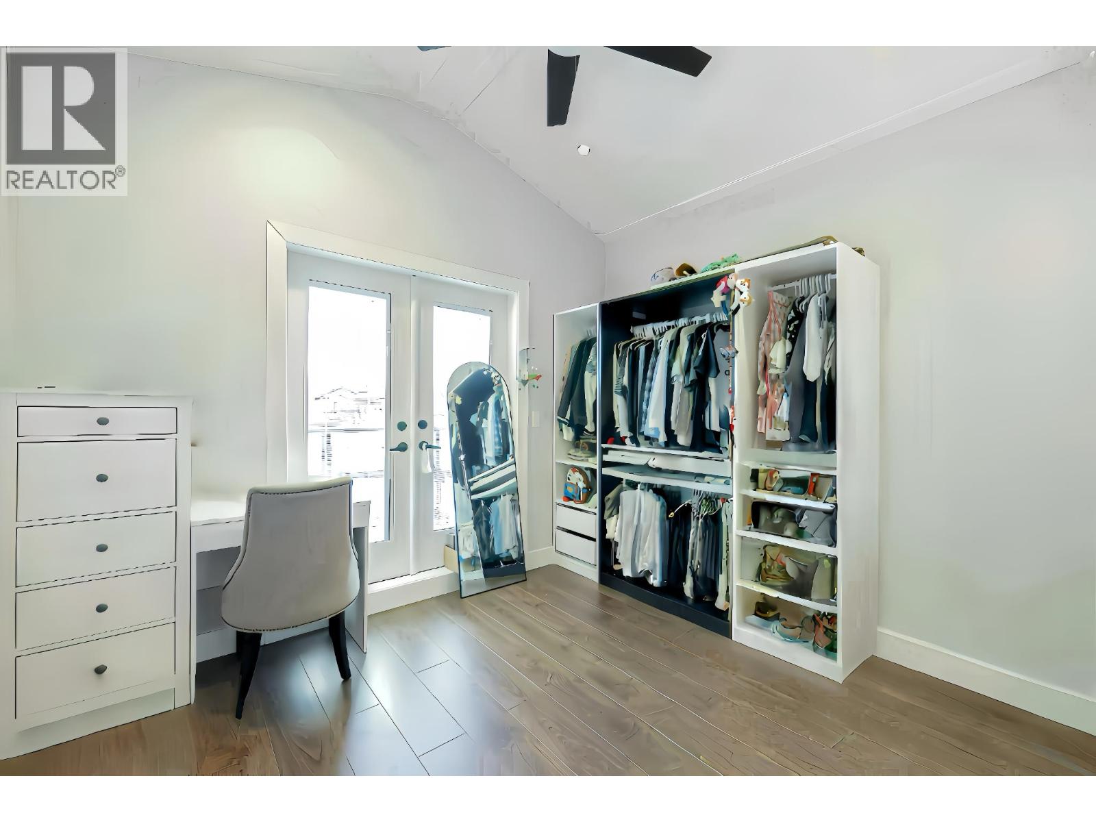 520 EWEN AVENUE, New Westminster