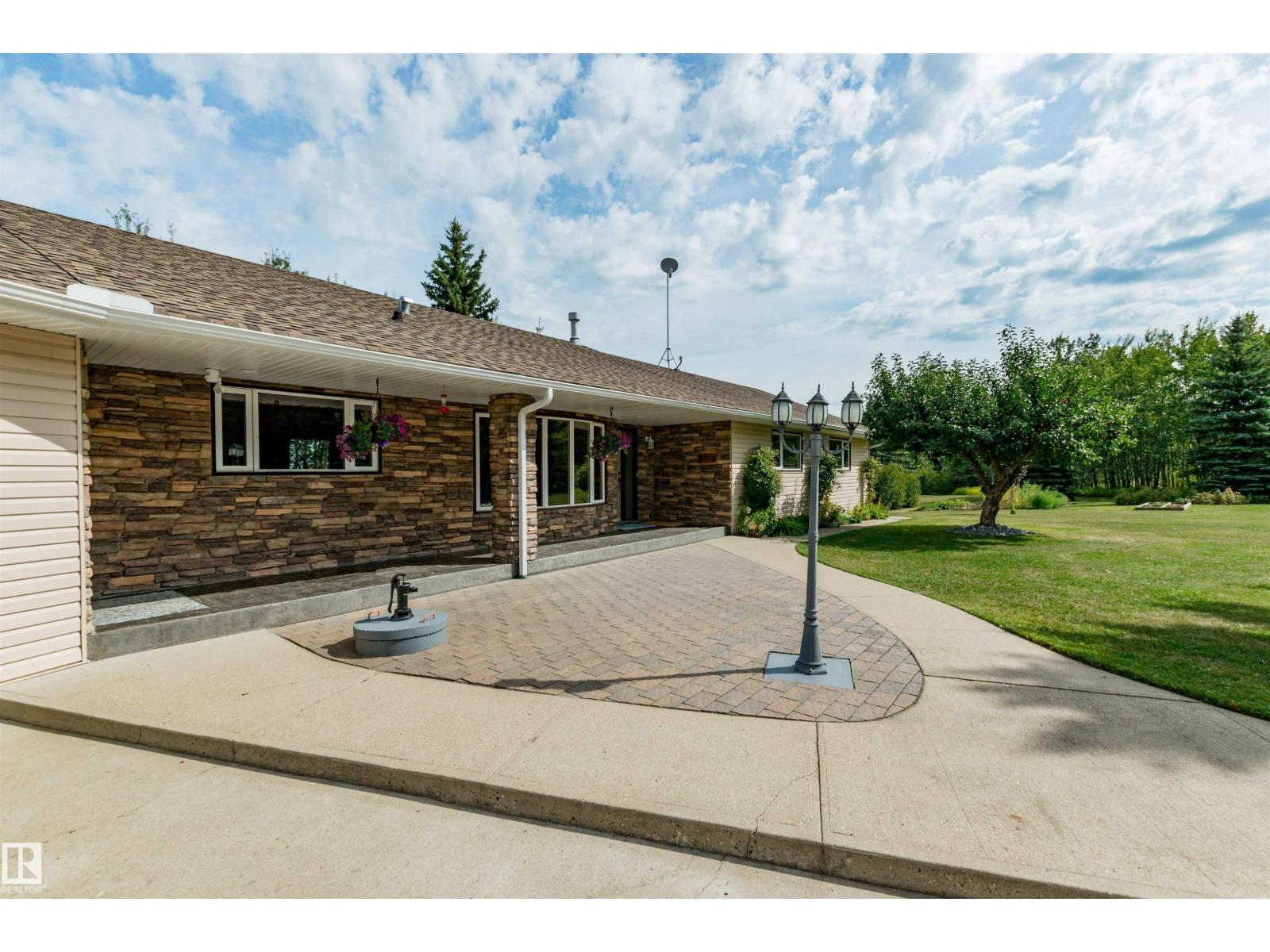 21440 TWP ROAD 534, Rural Strathcona County