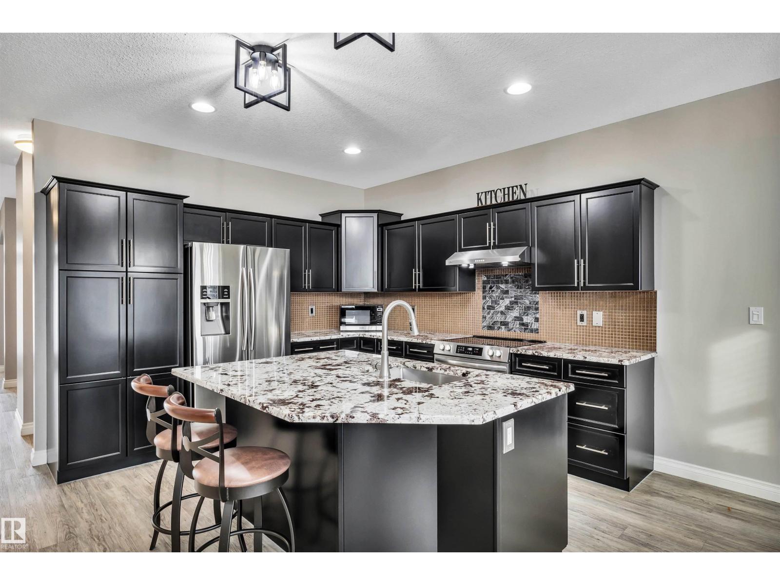 #22 61 LAFLEUR DR, St. Albert