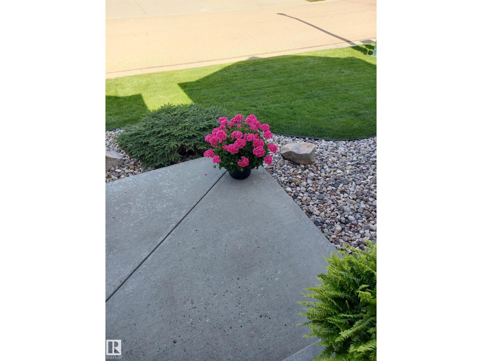 #22 61 LAFLEUR DR, St. Albert