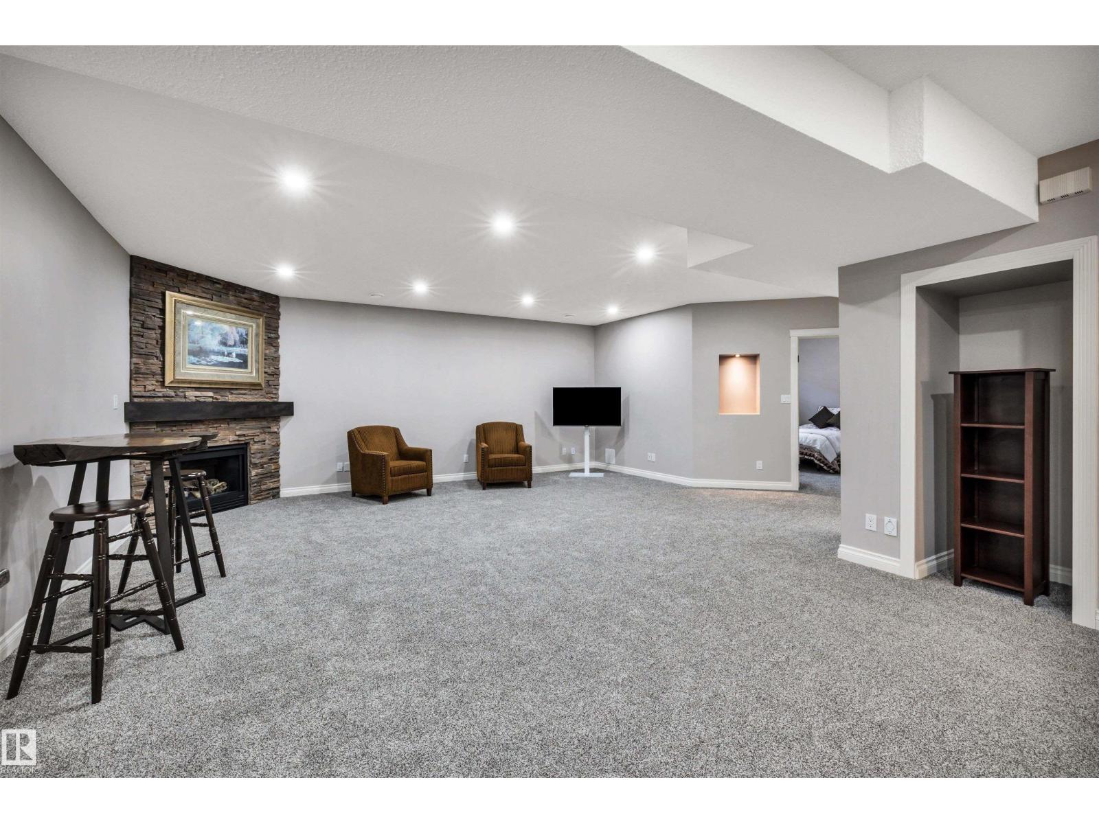 #22 61 LAFLEUR DR, St. Albert