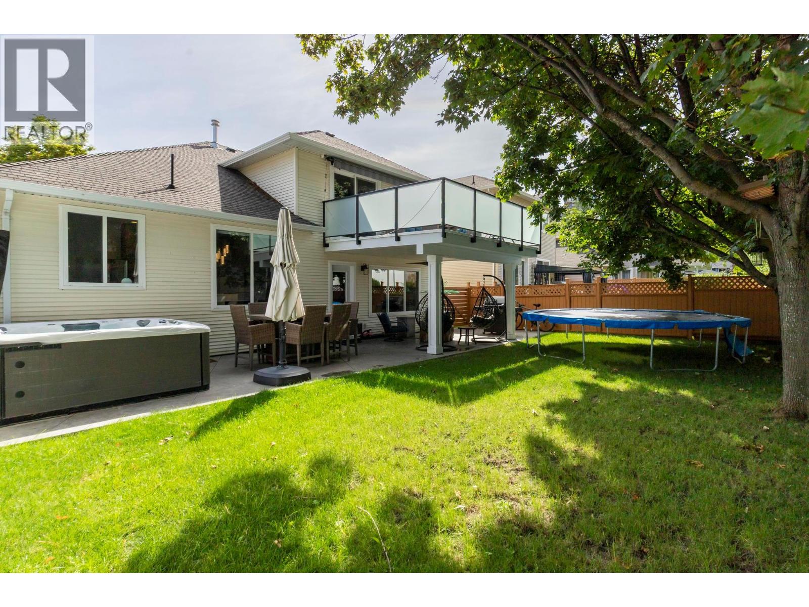 109 2220 Shannon Ridge Drive, West Kelowna