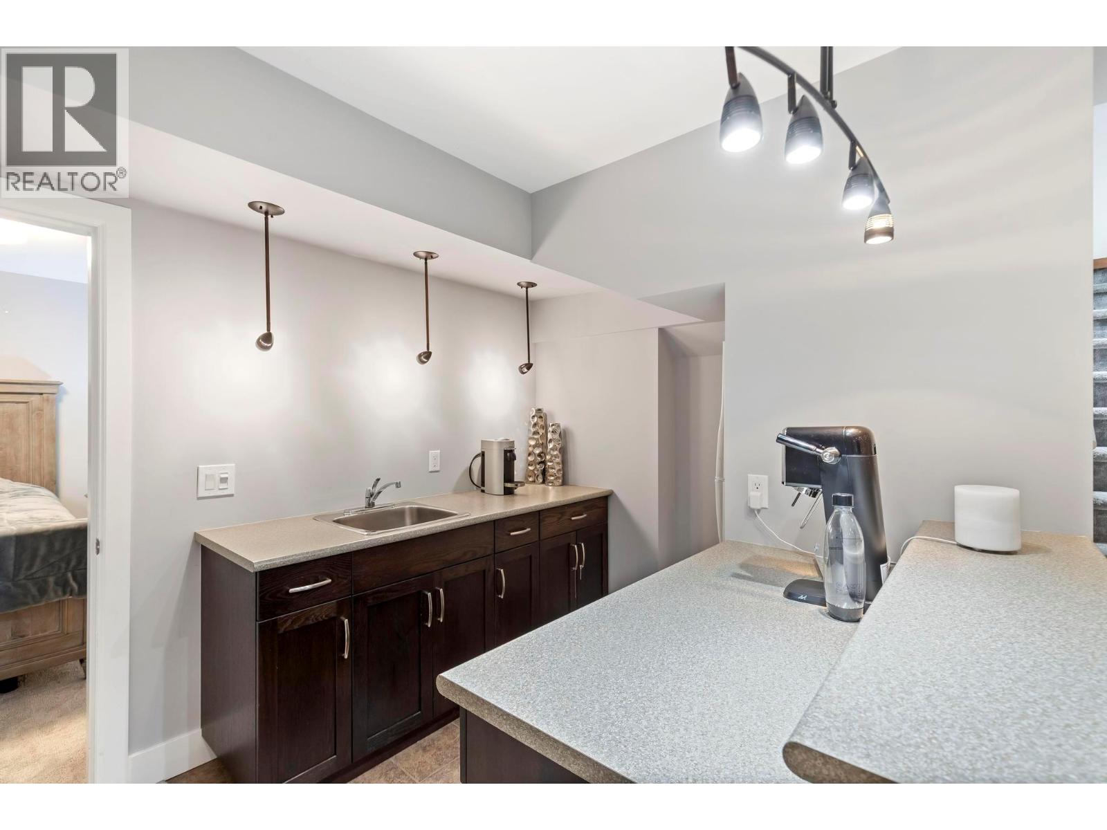 109 2220 Shannon Ridge Drive, West Kelowna