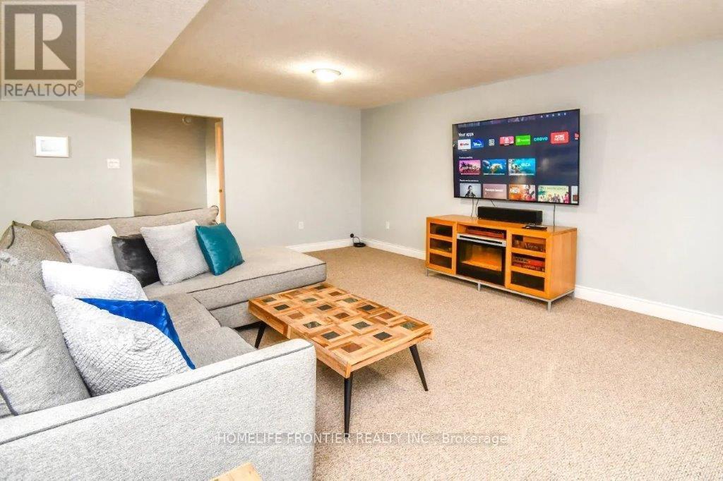42 FOREST CIRCLE - 27