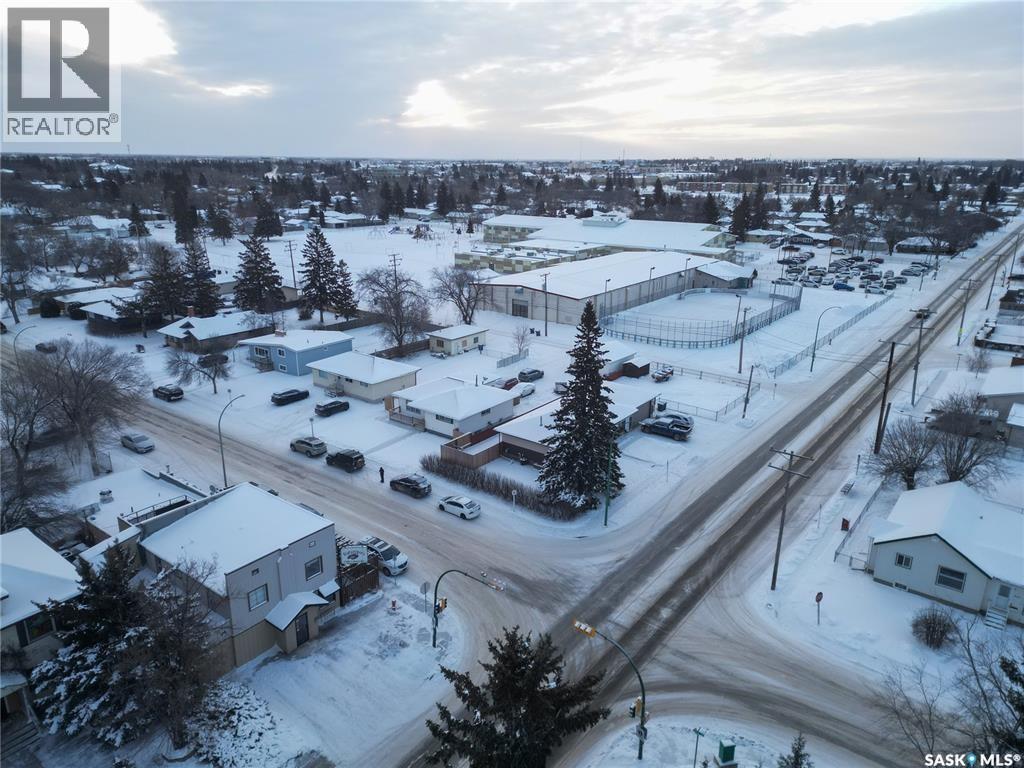 2144 6th AVENUE W - photo 3