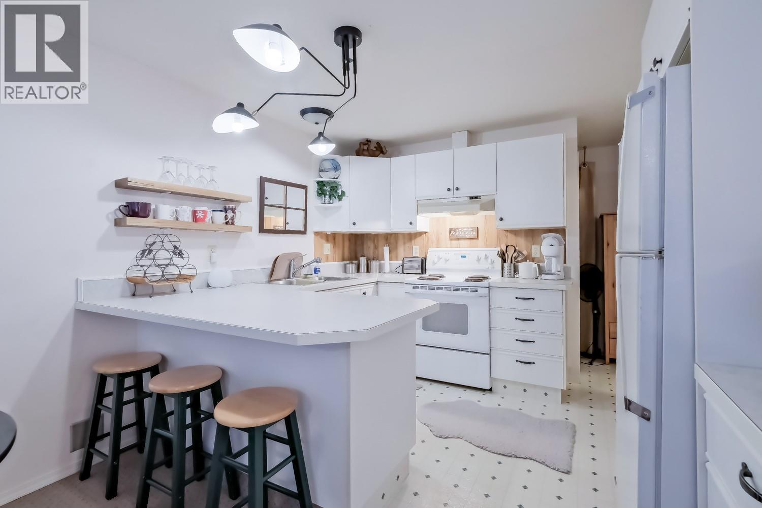 137 Whitetail Road Unit# 1, Apex Mountain