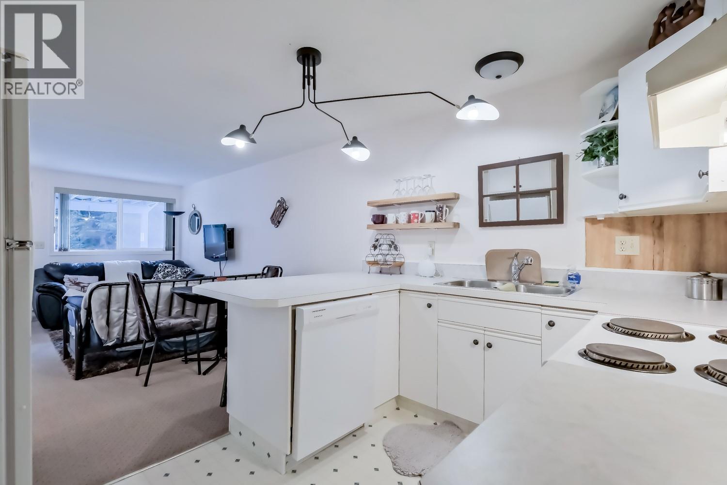 137 Whitetail Road Unit# 1, Apex Mountain