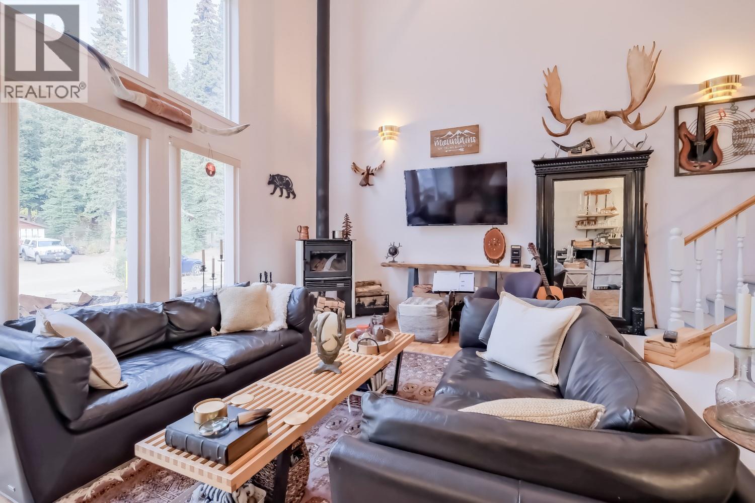 137 Whitetail Road Unit# 1, Apex Mountain