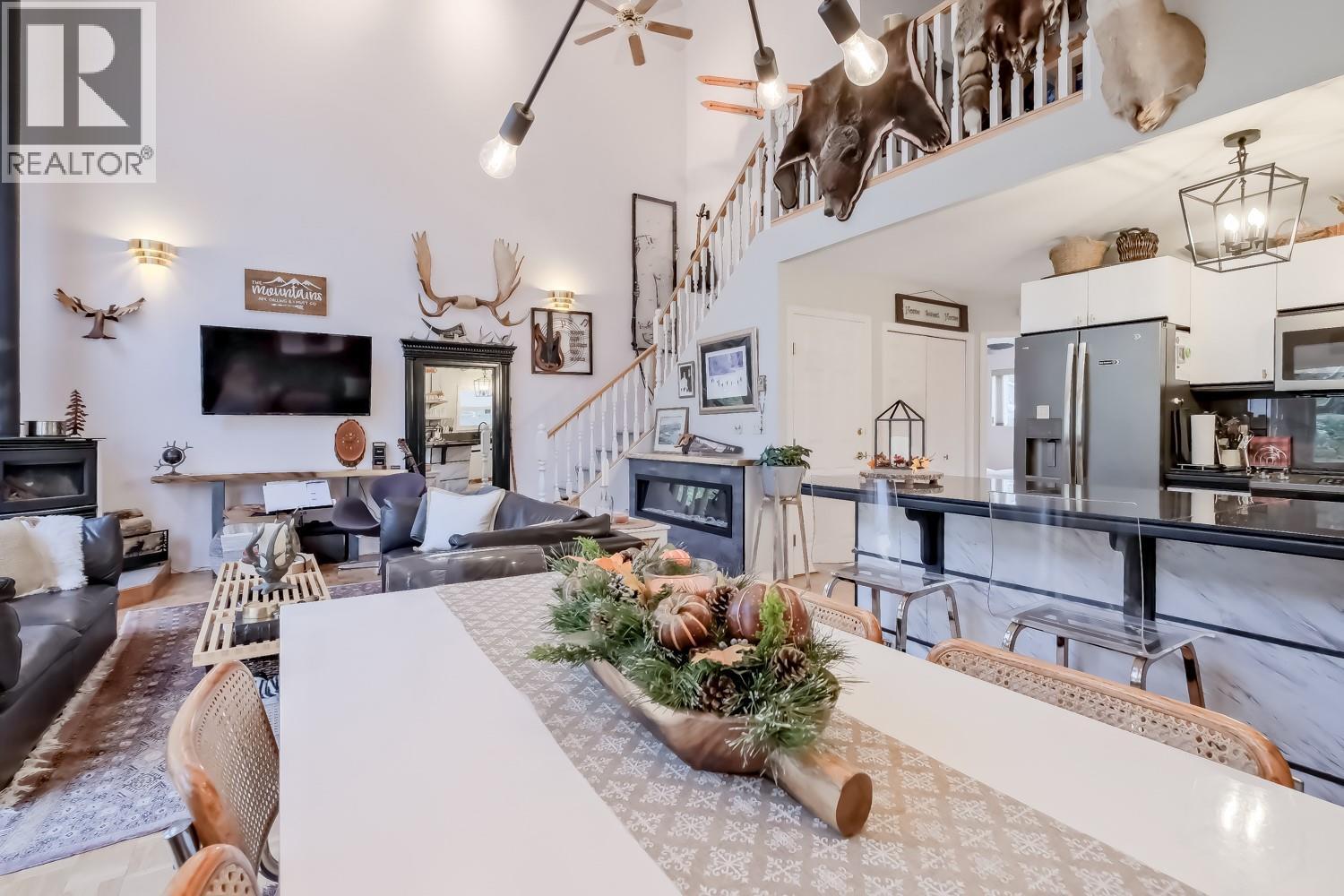 137 Whitetail Road Unit# 1, Apex Mountain