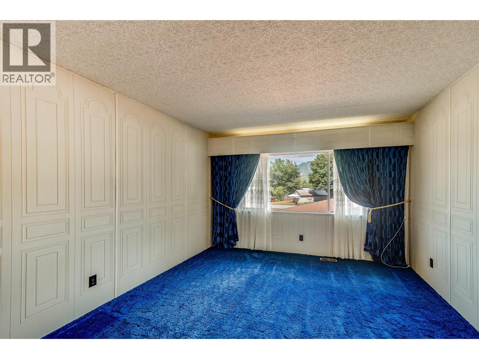 412 104th Street, Castlegar