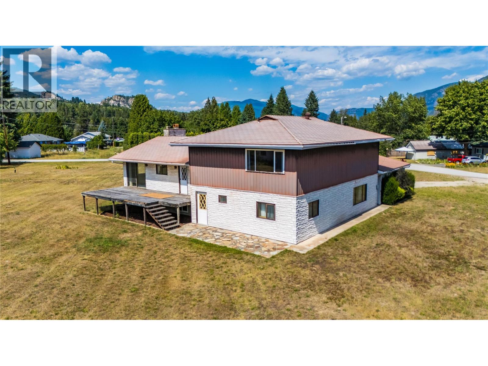 412 104th Street, Castlegar