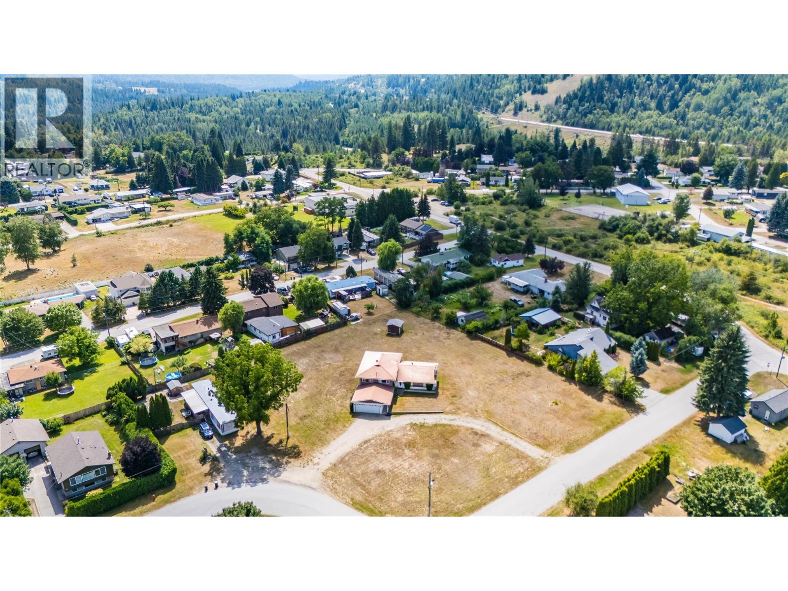 412 104th Street, Castlegar