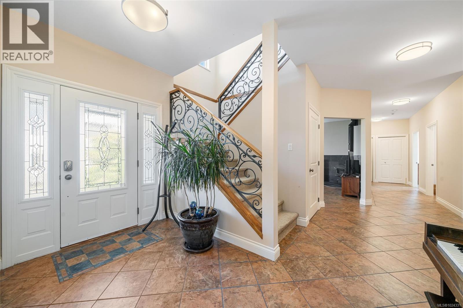  1286 Ocean View Drive, Saanich