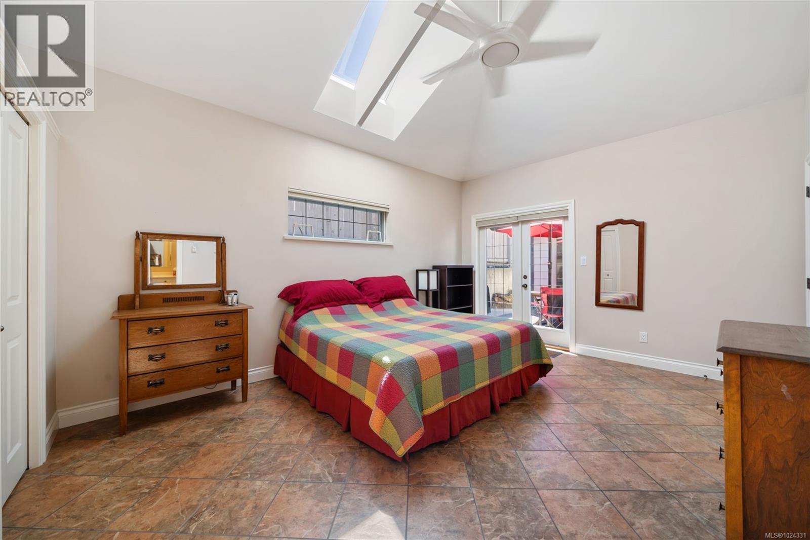  1286 Ocean View Drive, Saanich