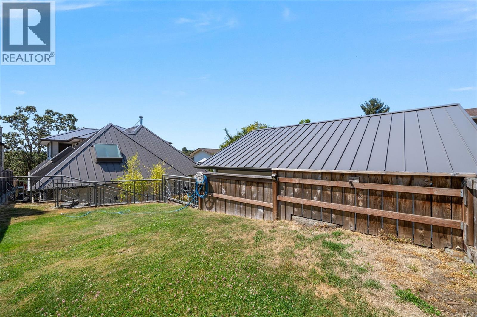  1286 Ocean View Drive, Saanich