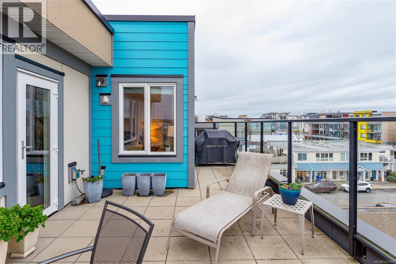 PH402 2409 Bevan Avenue, Sidney