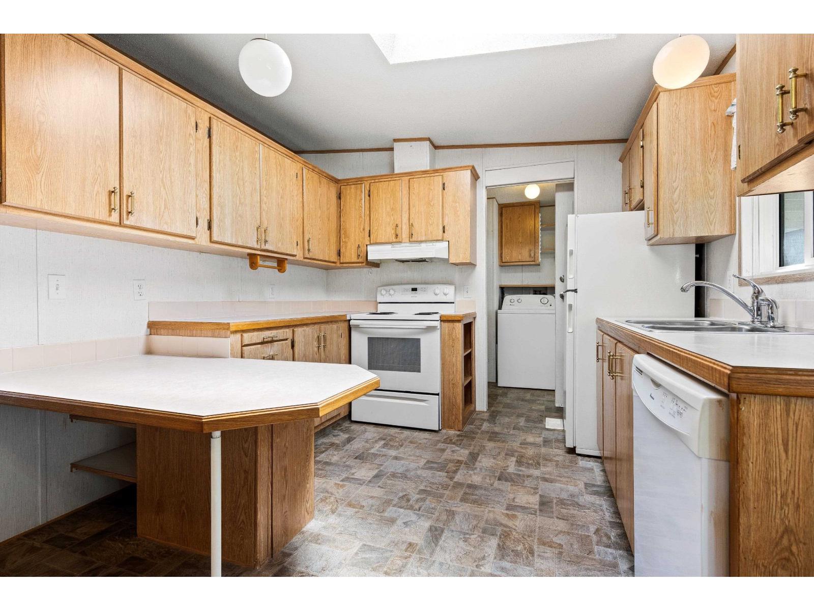 108 6035 VEDDER ROAD, Sardis South, Chilliwack