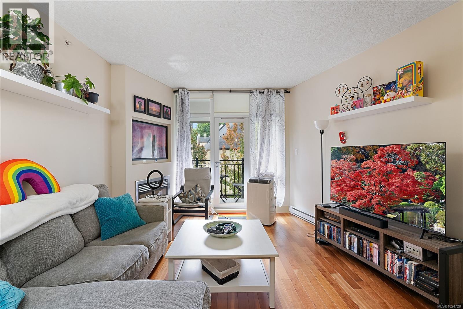 S204 737 Humboldt Street, Victoria