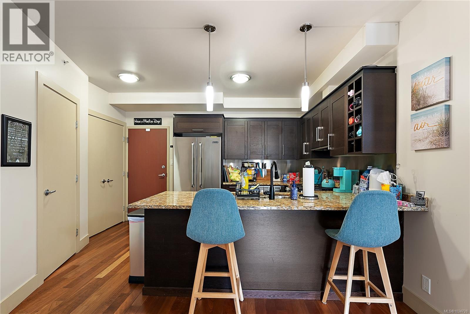 S204 737 Humboldt Street, Victoria