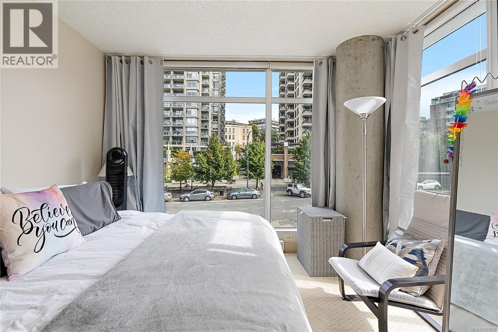 S204 737 Humboldt Street, Victoria