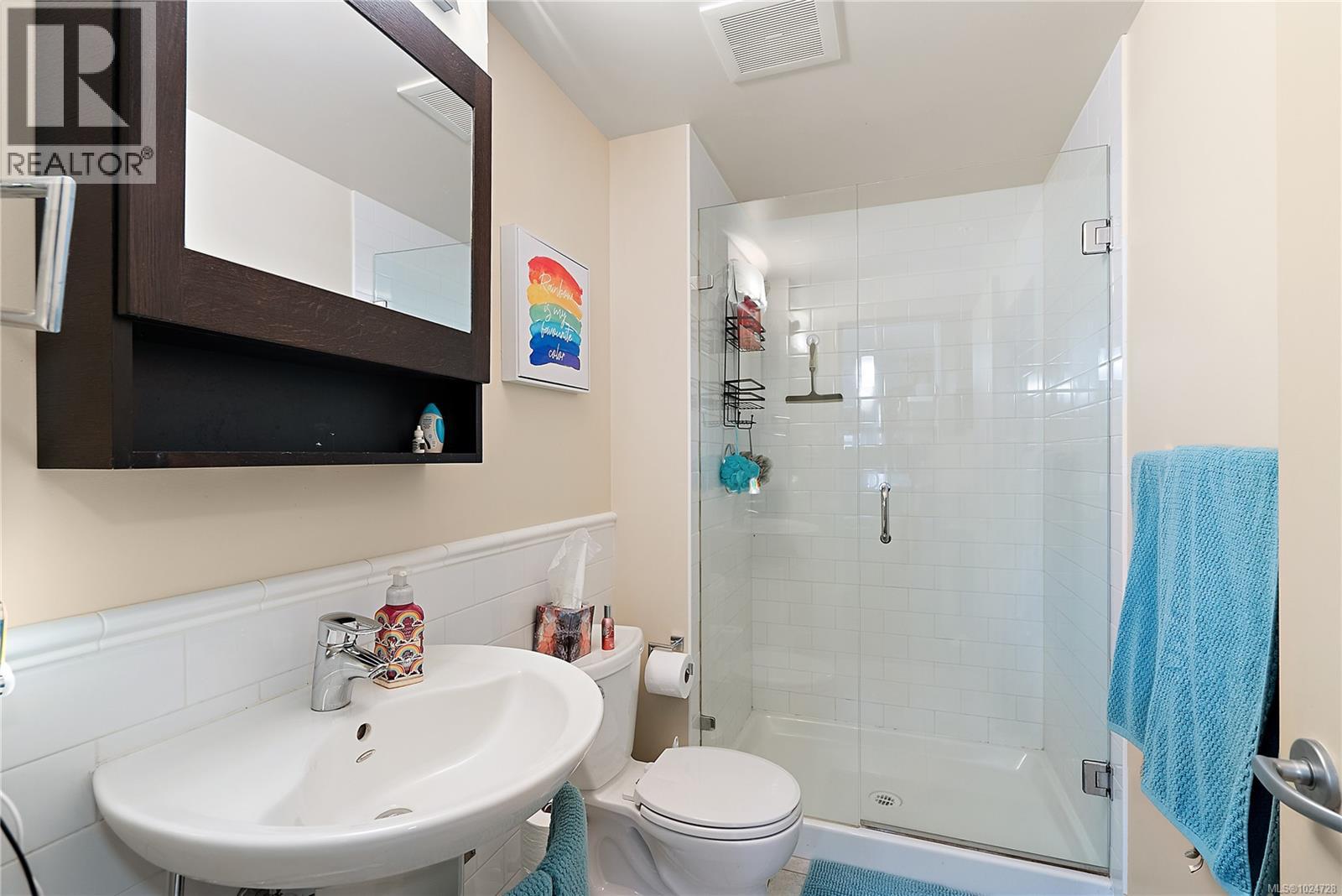 S204 737 Humboldt Street, Victoria