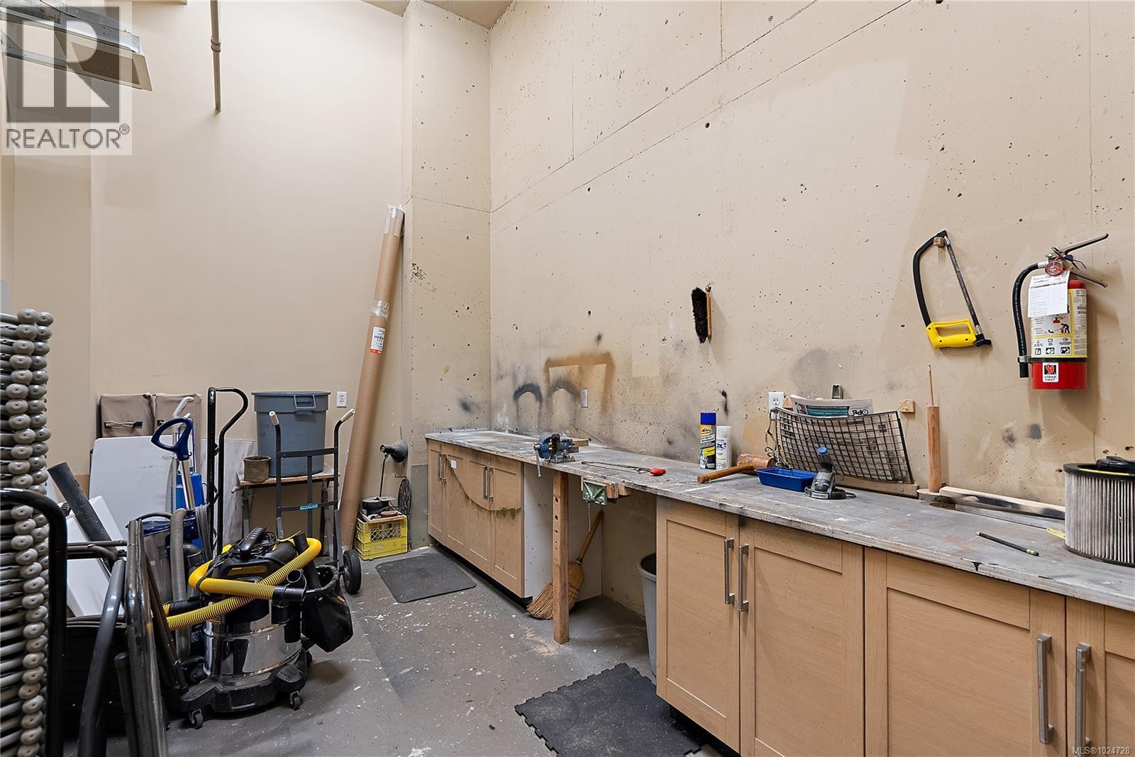 S204 737 Humboldt Street, Victoria