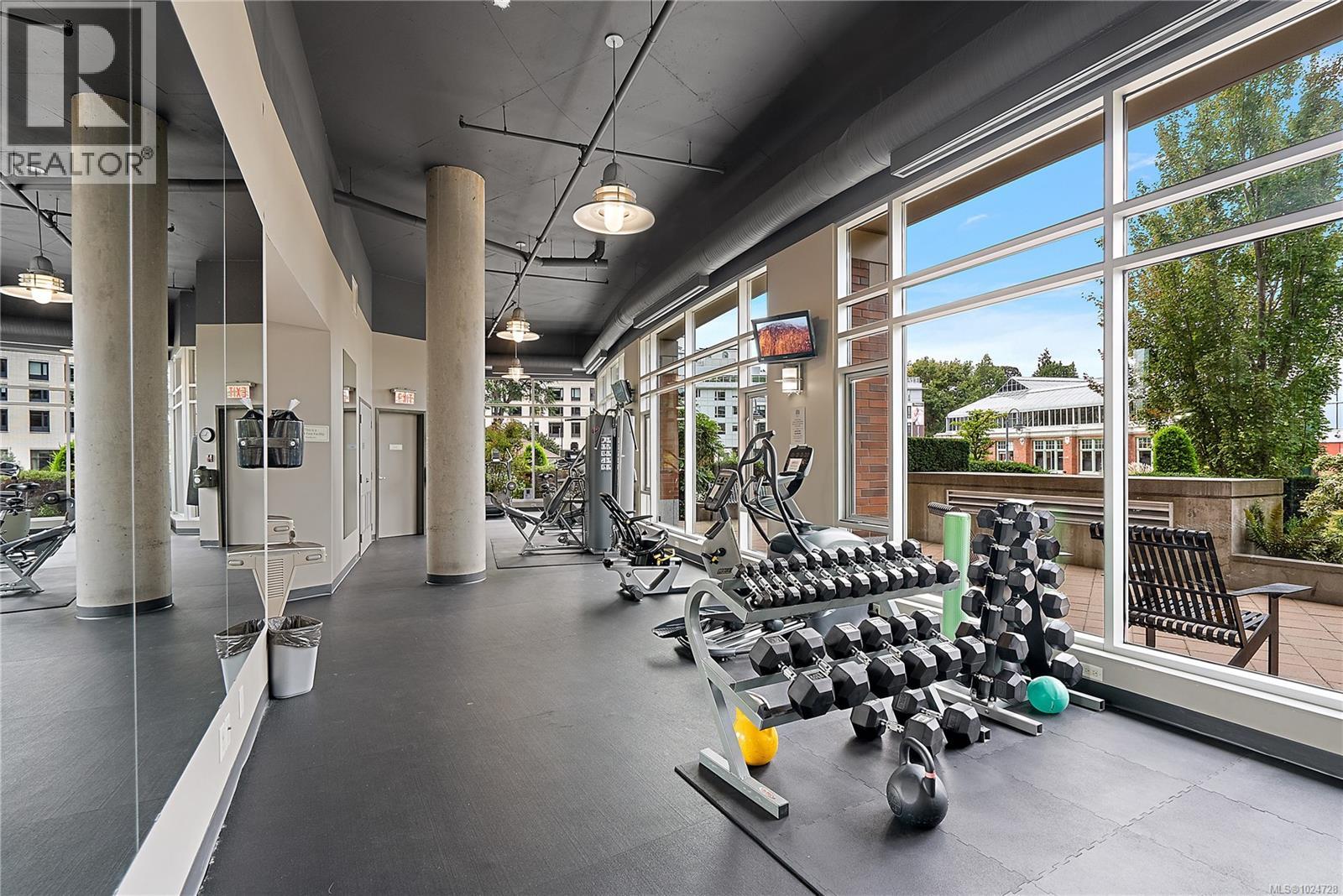 S204 737 Humboldt Street, Victoria