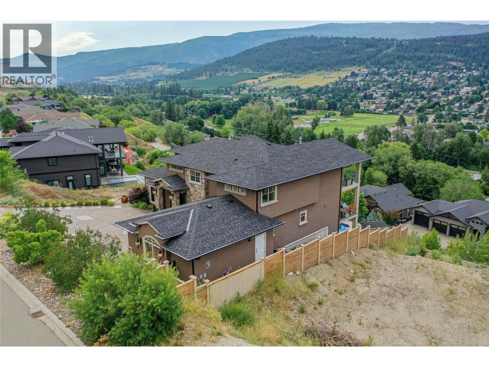 8784 Cortland Place, Coldstream