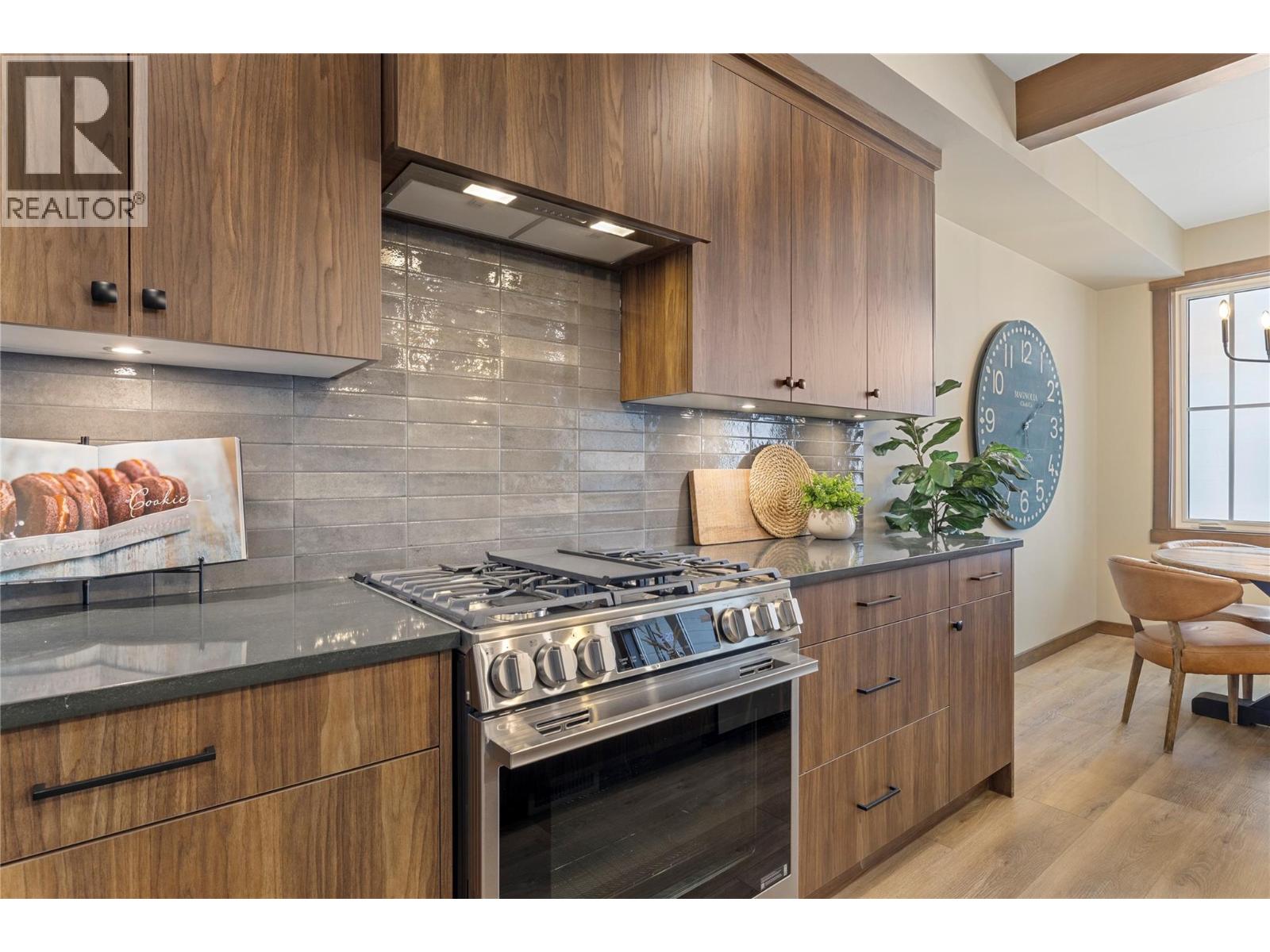 88 255 Feathertop Way, Big White