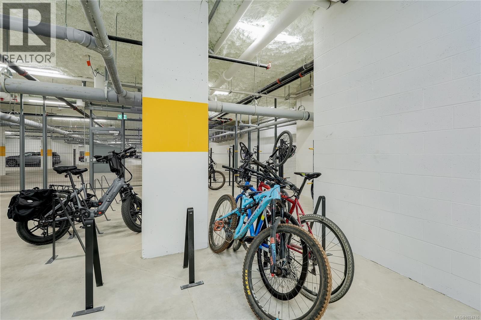 413 3564B Ryder Hesjedal Way, Colwood