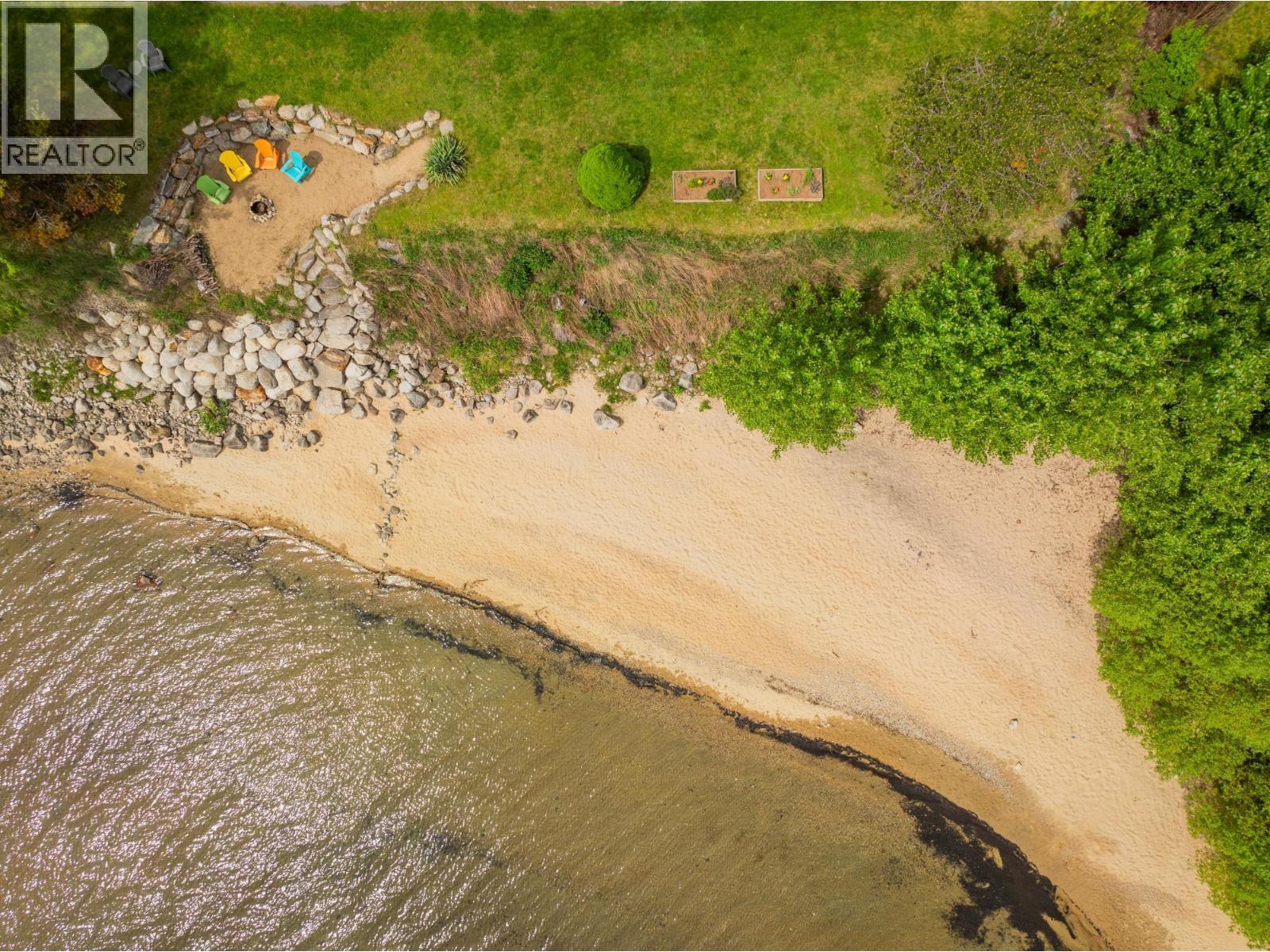 606 JORGENSEN Road, Nelson