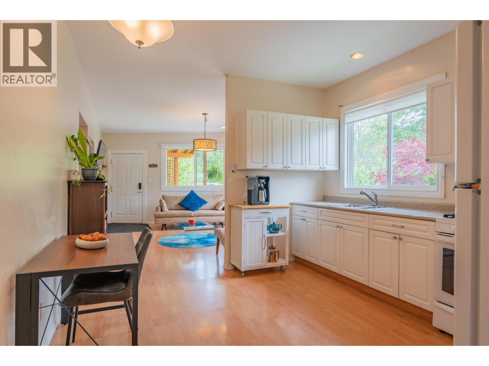 606 JORGENSEN Road, Nelson