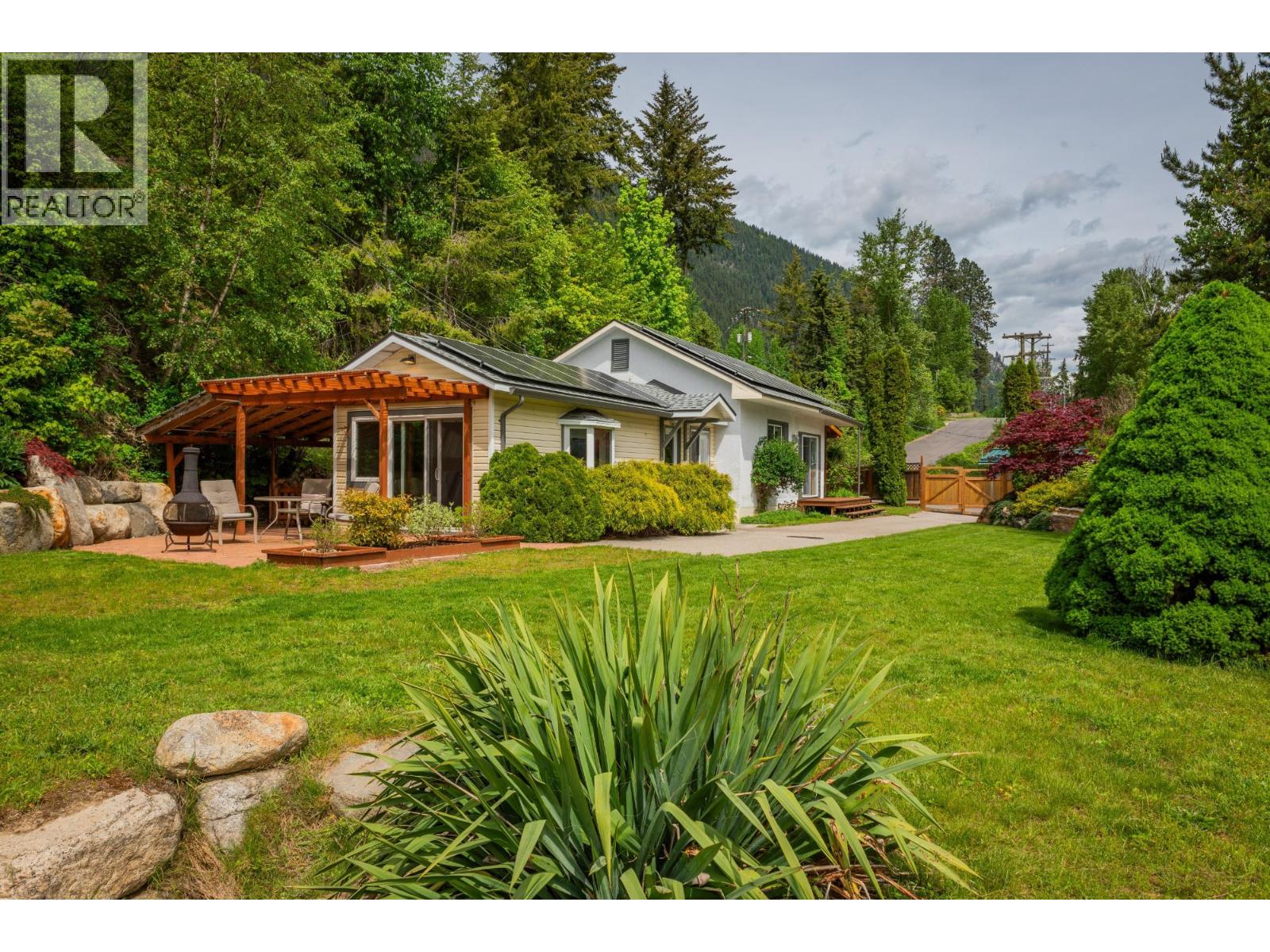 606 JORGENSEN Road, Nelson