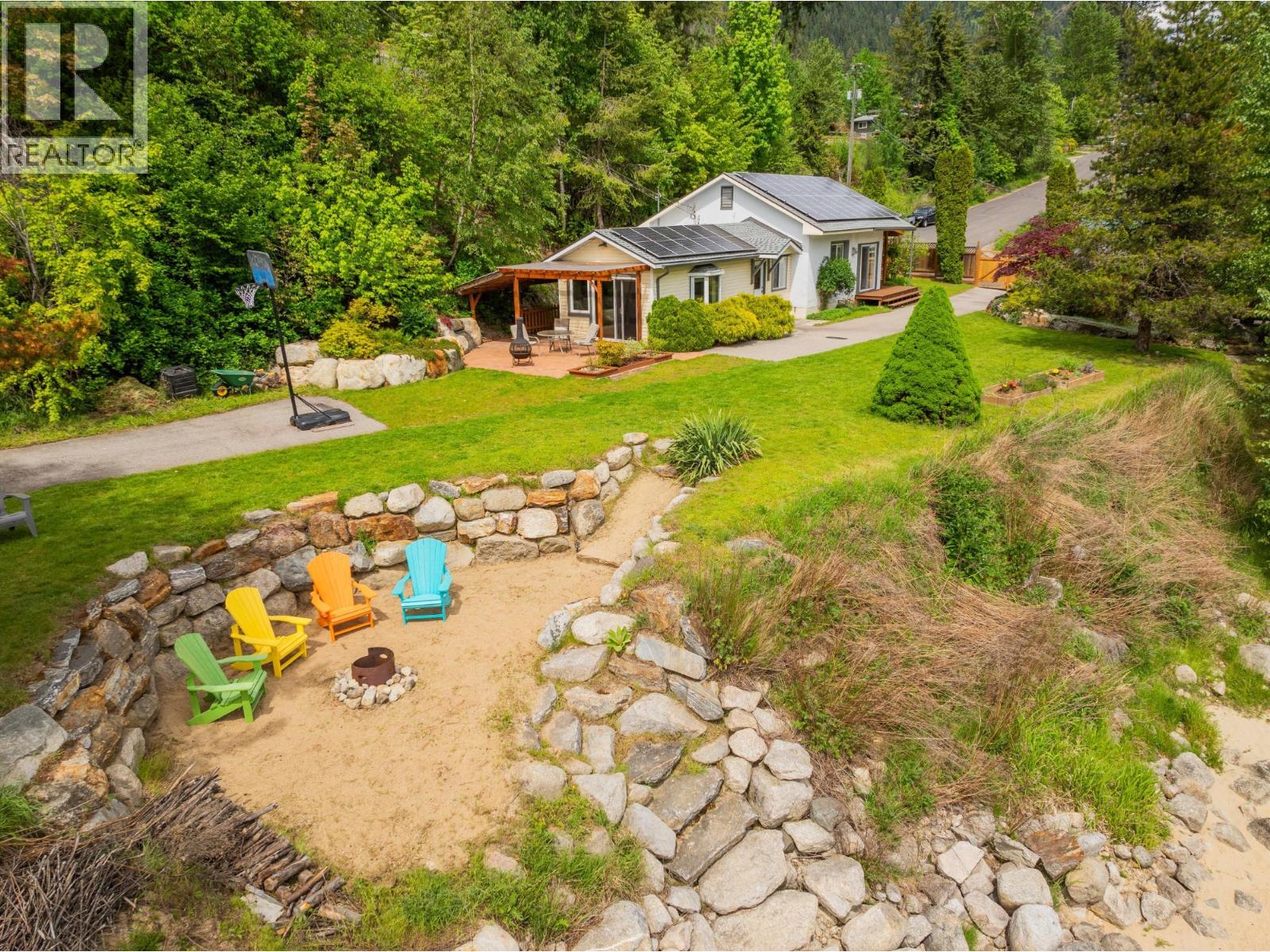 606 JORGENSEN Road, Nelson