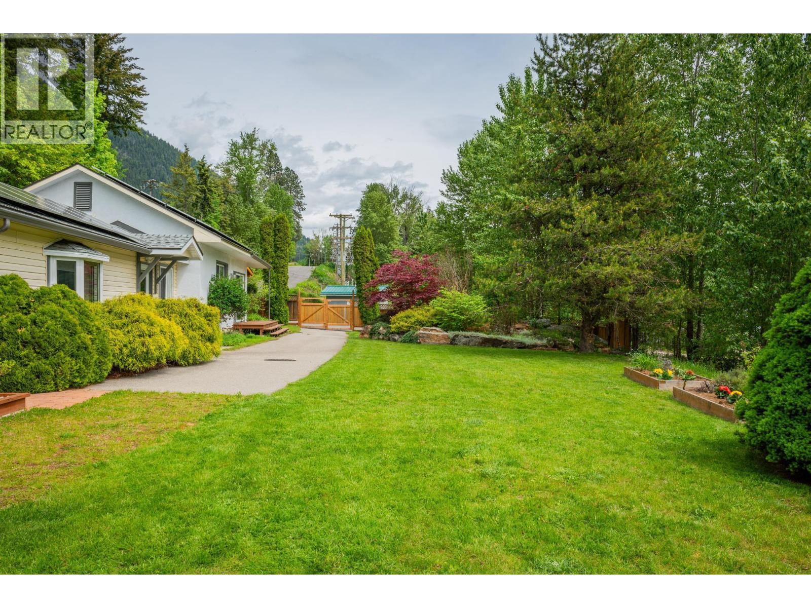 606 JORGENSEN Road, Nelson