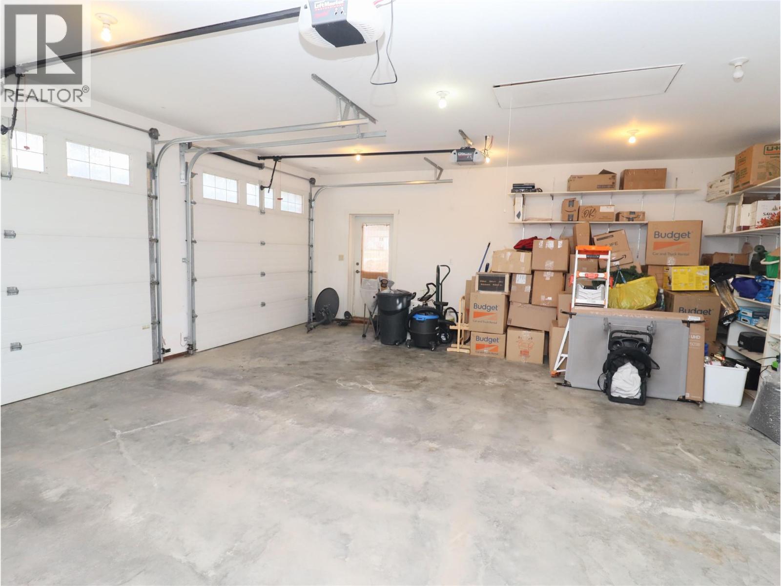 250 1ST Avenue, Christina Lake