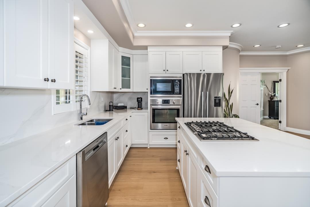 14433 SUNSET LANE, White Rock