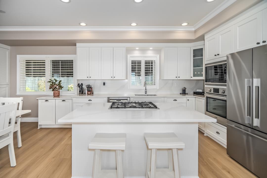 14433 SUNSET LANE, White Rock