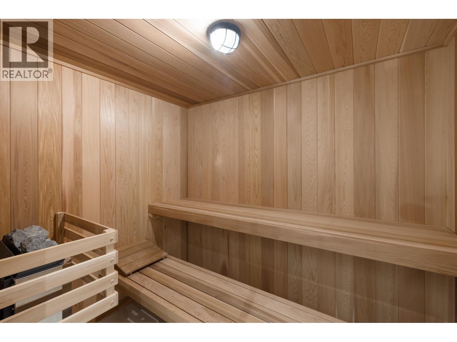 449 HILLCREST STREET, West Vancouver