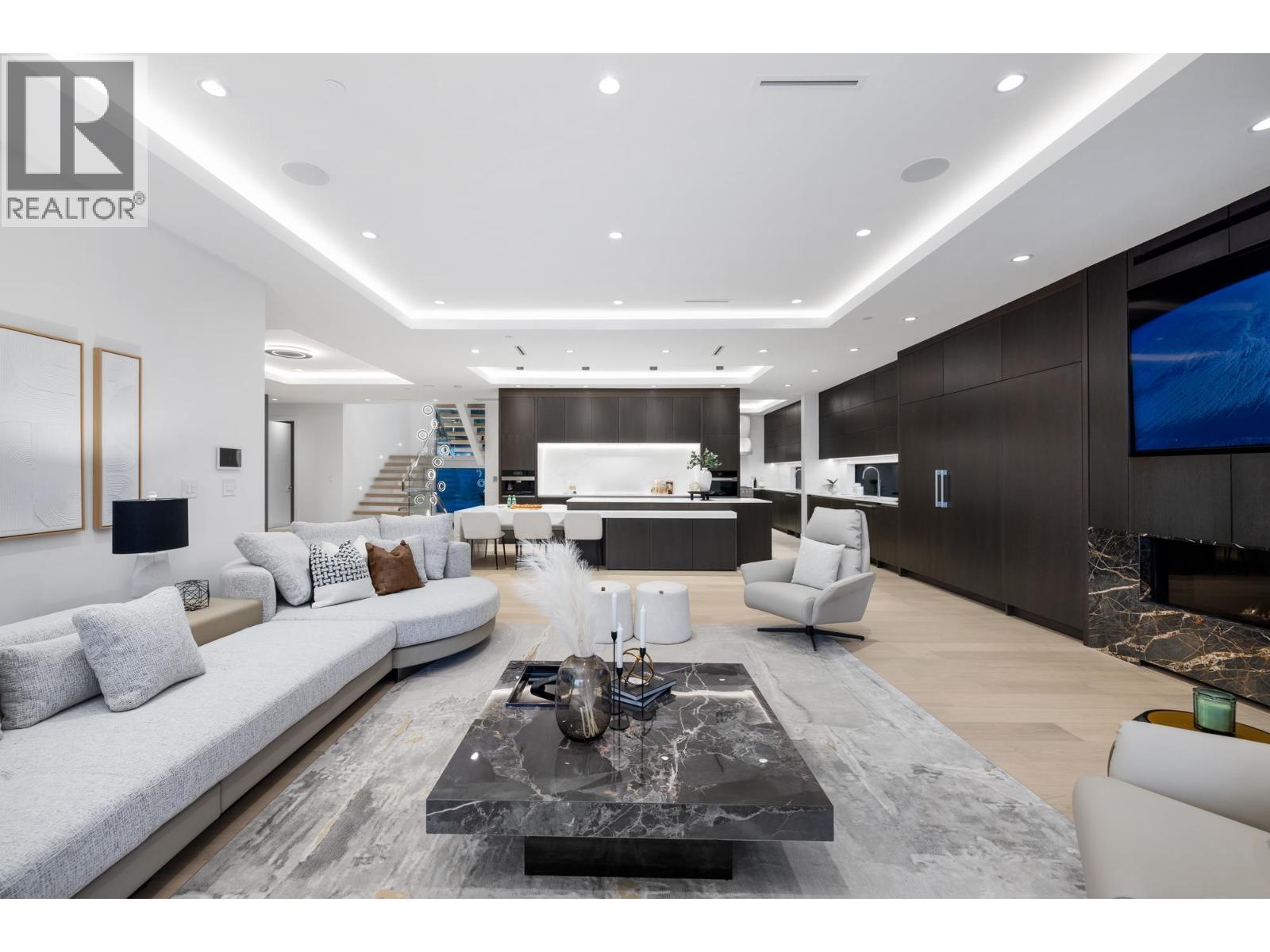 449 HILLCREST STREET, West Vancouver