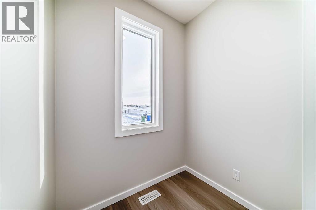 Single Family House for Sale in  Savanna Drive NE Saddle Ridge Calgary 