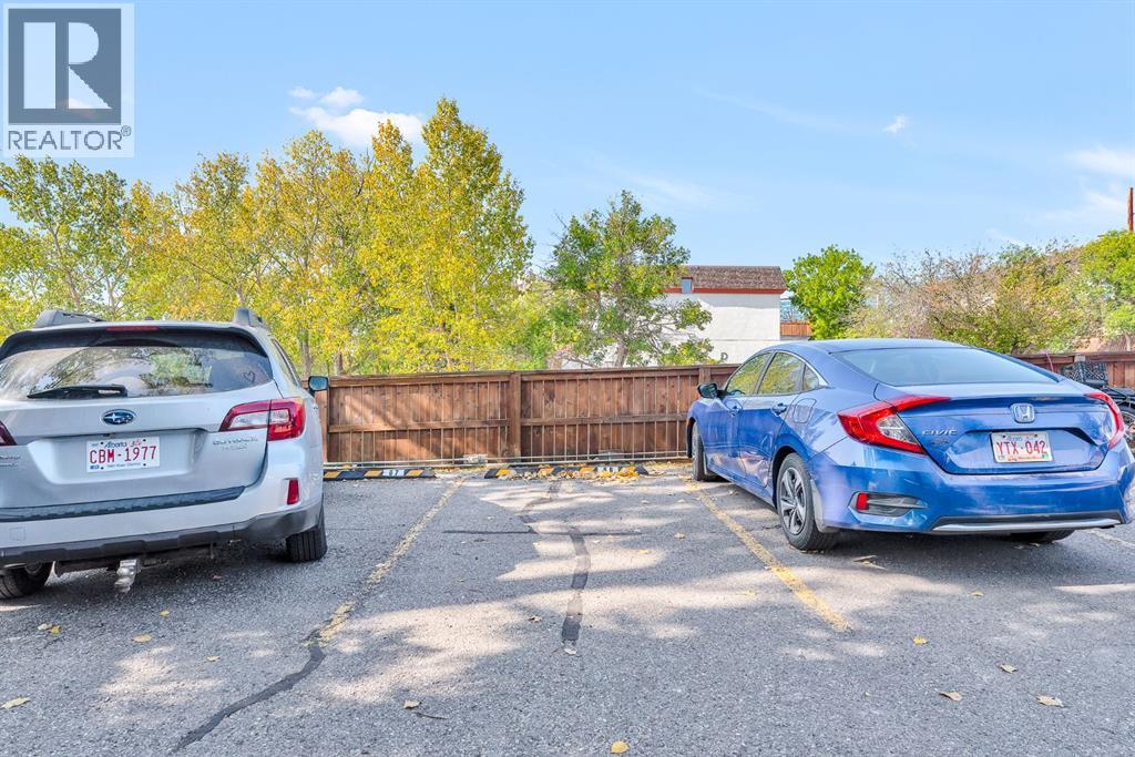 Single Family House for Sale in D  Dalton Drive NW Dalhousie Calgary 