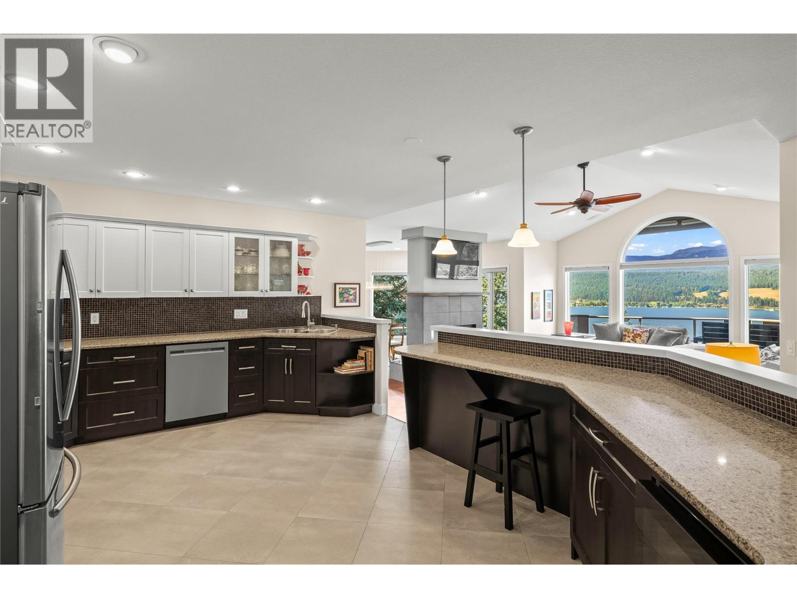 83 Peregrine Way Unit# 21, Vernon