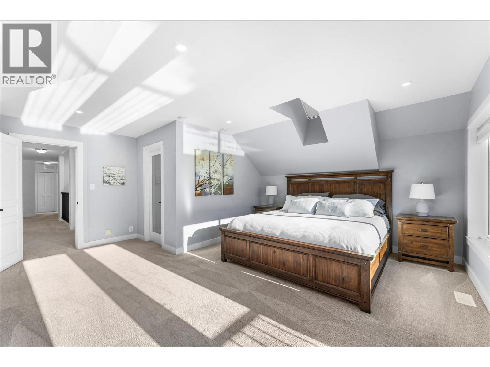 5393 East Vernon Road, Vernon